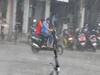 Uttar Pradesh: अगले 24 घंटों में इन जिलों में हो सकती है भारी बारिश, मौसम विभाग ने दी चेतावनी