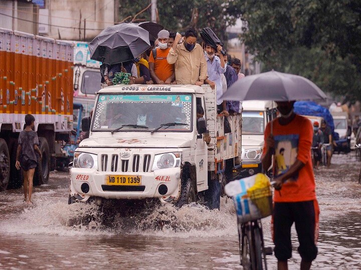 Kolkata Waterlogged Due To Overnight Rains; IMD Predicts Heavy Showers, Thunderstorm For Bengal