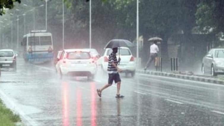 Rainfall is forecast in this area of Gujarat, with winds blowing at a speed of 30 to 40 kmph ગુજરાતના આ વિસ્તારમાં વરસાદની આગાહી, 30થી 40 કિલોમીટર પ્રતિ કલાકની ગતિએ પવન ફૂંકાશે