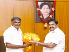 Tamil Nadu: Clash Erupts Between AIADMK Supporter And Police In Vellore - Watch Video