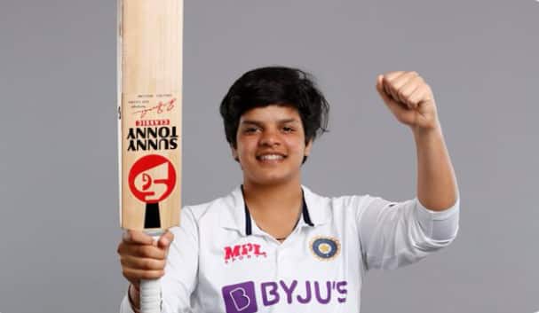 17-year-old Shafali Verma created history on Day 2 of the one-off Test between India and England being played in Bristol. The young cricketer broke the 26-year-old record to become the highest run-scorer Indian woman cricketer in a Test debut match. The teenager has broken Chandrakanta Kaul's (75 runs, 1995) record. Photo Courtesy: @WomensCricZone / Twitter