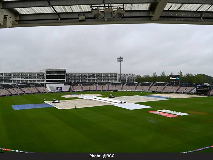 क्रीडारसिकांना फार दिवसांपासून याच दिवसाची प्रतीक्षा होती. सामना केव्हा आहे, कोणता संघ या सामन्याचं जेतेपद पटकावेल आणि 'जगात भारी' ठरेल, असेच प्रश्न अनेक क्रीडारसिकांच्या मनात घर करत होते.