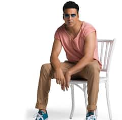 Akshay Kumar Pics: মাস্ক না পরে জওয়ানদের সঙ্গে নাচ! নেটিজেনরা বিঁধলেন অক্ষয়কুমারকে