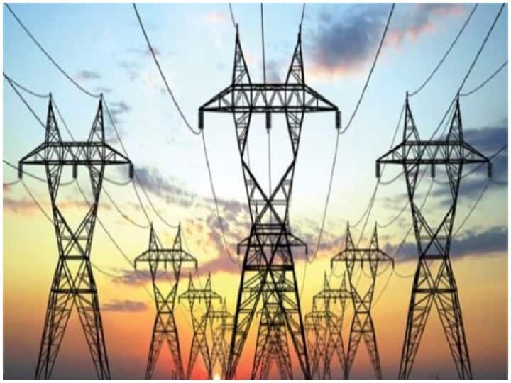 industries of Ludhiana are facing problems due to power Cut in Punjab ਲੁਧਿਆਣਾ ਦੀ ਇੰਡਸਟਰੀ ਨੂੰ ਬਿਜਲੀ ਦਾ ਝਟਕਾ, ਆਟੋ ਪਾਰਟਸ ਇੰਡਸਟਰੀ ਕਰ ਰਹੀ ਦੂਜੇ ਸੂਬੇ 'ਚ ਪਲਾਇਨ ਦਾ ਵਿਚਾਰ
