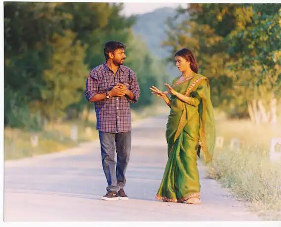 ऐश्वर्या राय बच्चन, सलमान खान आणि अजय देवगन सारख्या स्टारकास्टने इतिहास रचला होता. (Image courtesy – File Photo)