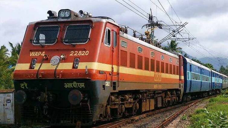 IRCTC चलाएगा 'भारत दर्शन ट्रेन', 24 अगस्त से करिये सात ज्योर्तिलिंग के दर्शन