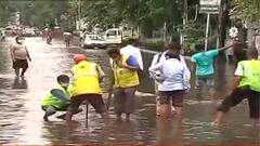 Kolkata Heavy Rain: জল জমার জেরে বন্ধ তারাতলা-নিউ আলিপুর রাস্তা