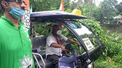 Hooghly TMC MLA: গাড়ি নয়, টোটো চালিয়েই 'দুয়ারে বিধায়ক'