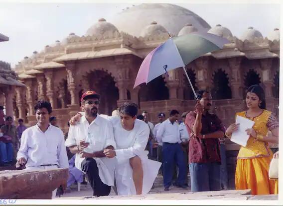 चित्रपटाला प्रेक्षक आणि समीक्षकांनी चांगला प्रतिसाद दिला होता. (Image courtesy – File Photo)