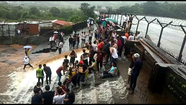 त्यामुळे ही आनंदाची बातमी पर्यटकांचा हिरमोड मात्र करणार आहे.