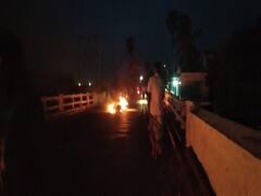 சாராயம் கடத்தி வந்த பைக் விபத்து; சிறுவன் காயம்