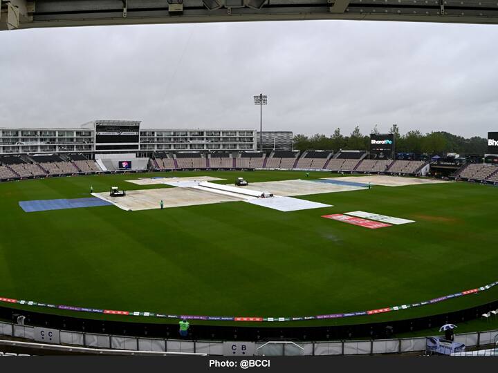 बीसीसीआयने सामन्याच्या एक दिवस आधी अंतिम सामन्यात भाग घेणार्‍या 11 खेळाडूंची घोषणा केली.