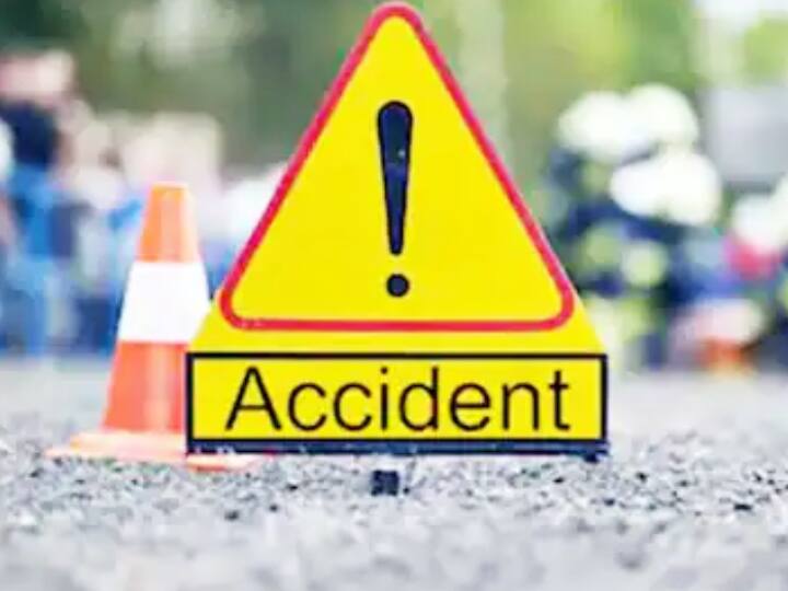 four people died in road accident in rohtas sasaram seven injured referred to patna pmch ann बिहारः लाइन होटल पर खड़े 11 लोगों को ट्रक ने रौंदा, 4 की मौत; 7 लोगों को रेफर किया गया पटना