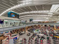 மதுரை : துபாயில் இருந்து கடத்தி வரப்பட்ட 831 கிராம்தங்கம், விமான நிலையத்தில் பறிமுதல்.. பெண் கைது..