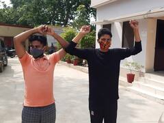 UP: हाथ उठाकर थाने पहुंचे गौ तस्कर, बोले- हमें कर लो गिरफ्तार, गोली मत मारना 