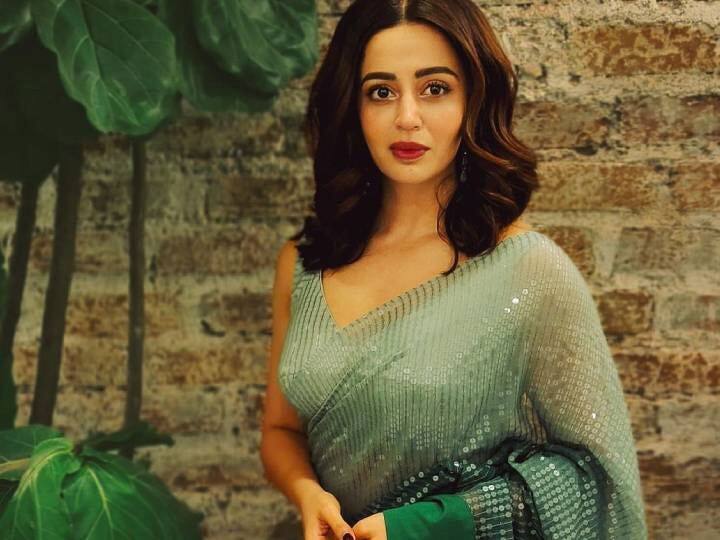 इस फिल्म की लीड हीरोइन बनीं Bhabiji Ghar Par Hain की नई अनीता भाभी Neha Pendse, सामने आई पहली तस्वीर