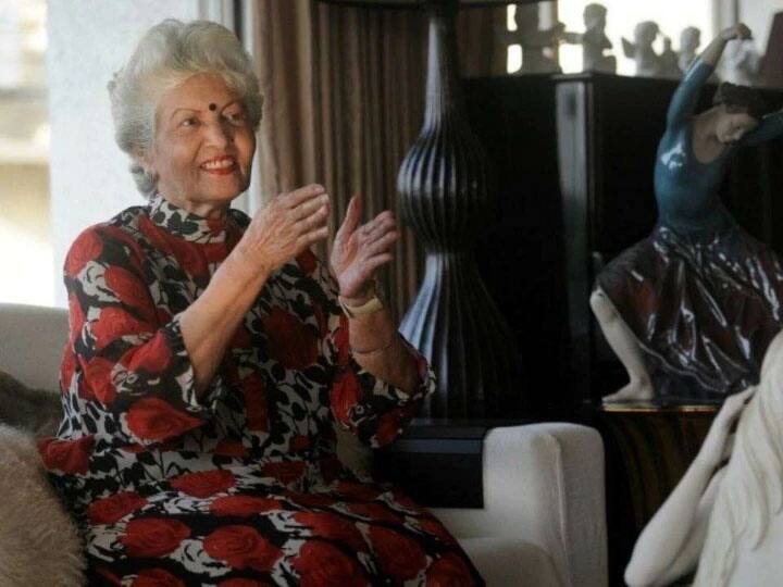 आपको बता दें कि शशिकला ने ओमप्रकाश सहगल से शादी की थी. मीडिया रिपोर्ट की मानें तो उनकी दो बेटियां होने के बाद उनकी पति से नहीं बनी और शशिकला एक शख्स के साथ विदेश चली गई थीं.