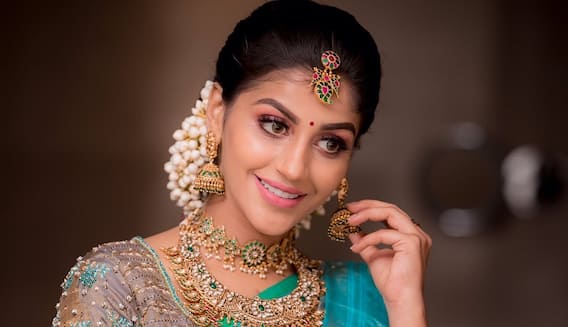 Yaashika aanand Photoshoot : ’மயில்போல பொண்ணு ஒன்னு!’ - யாஷிகா ஆனந்த் ஸ்டில்ஸ் Yaashika aanand Photoshoot : ’மயில்போல பொண்ணு ஒன்னு!’ - யாஷிகா ஆனந்த் ஸ்டில்ஸ்