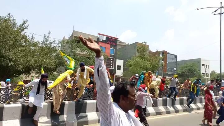 ਜਾਣਕਾਰੀ ਦਿੰਦੇ ਹੋਏ ਪ੍ਰਦਰਸ਼ਨਕਾਰੀਆਂ ਨੇ ਦੱਸਿਆ ਕਿ ਅੱਜ ਉਨ੍ਹਾਂ ਮਨਪ੍ਰੀਤ ਬਾਦਲ ਦੇ ਦਫ਼ਤਰ ਦਾ ਘਿਰਾਓ ਕੀਤਾ ਹੈ।