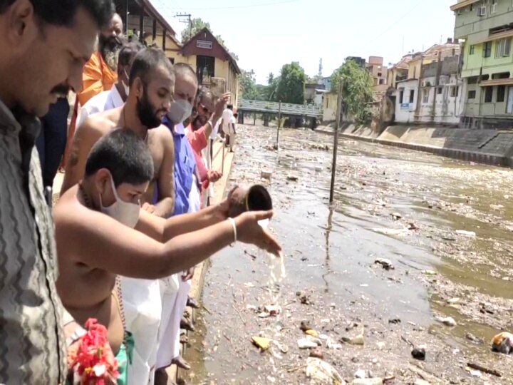 மயிலாடுதுறை: ’நடந்தாய் வாழி...காவிரியை வரவேற்ற பொதுமக்கள்!’