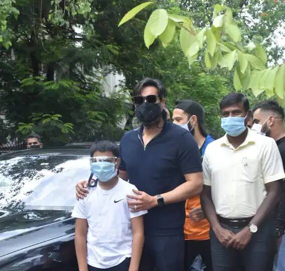 अजय देवगन आणि युग देवगन