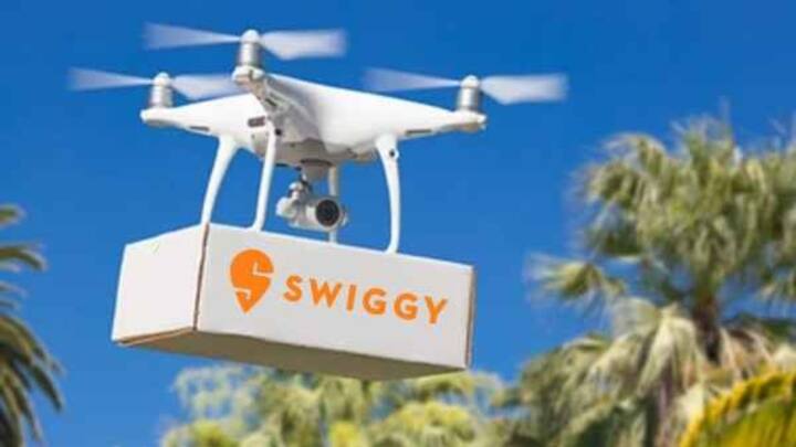 Swiggy to start delivering food using drones in India, trials to begin soon Food Delivery Drones | இனி டெலிவரி செய்பவர்களுக்கு  பதிலாக  ட்ரோன்கள் உங்கள் வீட்டுக் கதவைத் தட்டலாம்..!