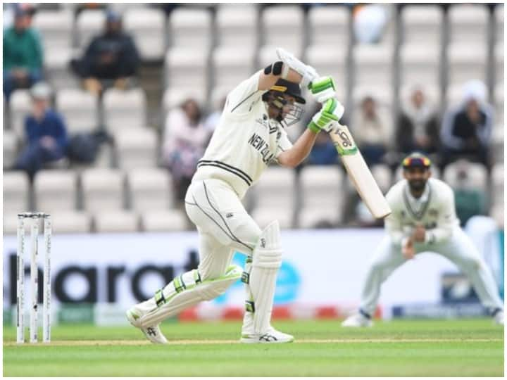 WTC Final 2021:  New Zealand  first innings 101 runs 2 wicket against Team india Day 3 Southampton WTC Final 2021: न्यूझीलँडच्या तिसऱ्या दिवसअखेर 2 विकेट्सवर 101 धावा, कॉन्वेचं अर्धशतक