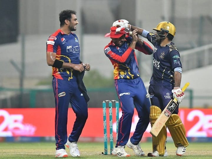 PSL 2021, Karachi kings into play off, Lahore and Quetta out from tournament PSL 2021: कराची किंग्स प्लेऑफ में पहुंचा, लाहौर और क्वेटा हुए बाहर