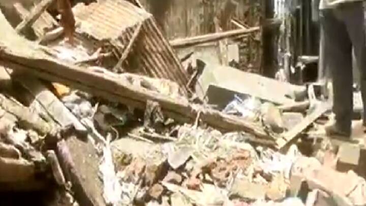 three people died after Roof collapse due to rain in Muzaffarnagar Uttar Pradesh News ANN मुजफ्फरनगर: आफत की बारिश ने बरपाया कहर, मकान की छत ढहने से तीन लोगों की मौत, चार घायल