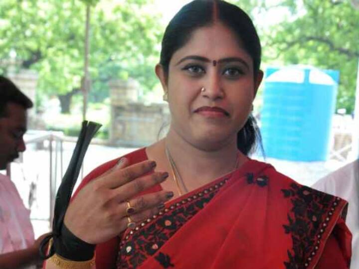Congress elects Vijayatharani as Korada காங்கிரஸ் சட்டமன்ற கொறடாவாக விஜயதாரணி தேர்வு..!
