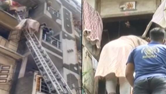 Surat:મકાન ધરાશાયી થતા મેયરે બતાવી બિનજરૂરી બહાદુરી, વગર તાલીમે ચઢ્યાં ફાયરબ્રિગેડની સીડી પર