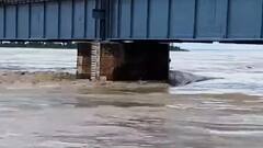 बारिश के पानी में डूबे घर और खेत...4 राज्यों में बाढ़ जैसे हालात