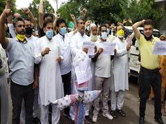 पीएम मोदी के साथ कश्मीर नेताओं की बैठक से पहले विवाद, पैंथर्स पार्टी ने जम्मू को नजरअंदाज करने का लगाया आरोप