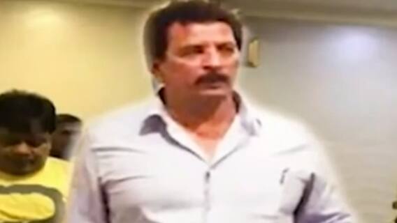 Antilia Case: 'Retired villain' to reveal the truth? | Sansani | 19 June 2021