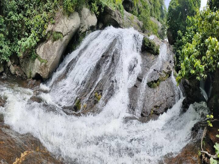 பருவமழையால் ஏற்பட்டுள்ள வெள்ளப் பெருக்கு