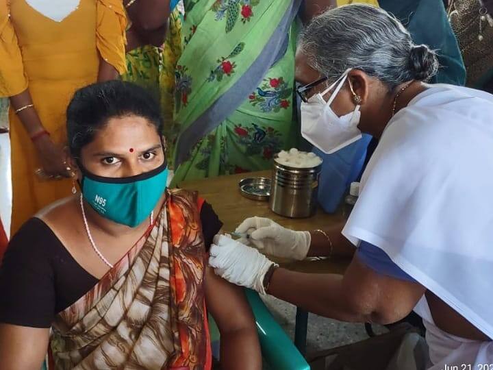 After Revised Guidelines for Covid Vaccination on day 1 69 lakh takes dose details inside Corona Vaccination: નવી ગાઈડલાઈન લાગુ થતાં જ રસીકરણે પકડી ગતિ, પ્રથમ દિવસે જ તૂટ્યા તમામ રેકોર્ડ