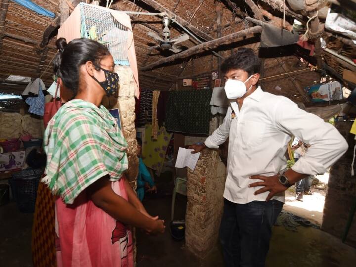 மக்களின் குறைகளை கேட்டறியும் நிகழ்வின் ஒரு பகுதியாக நேற்று திருவல்லிக்கேணி சென்றார் உதயநிதி ஸ்டாலின் எம்.எல்.ஏ