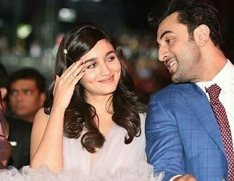 Alia Bhatt ने शेयर किया योग करते हुए वीडियो, फैन्स को खूबसूरत घर की झलक भी दिखाई