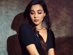 Parvati Nair | அபுதாபி நாயகி ; நடிகை பார்வதி நாயர்யின் லேட்டஸ்ட் கூல் புகைப்படங்கள்