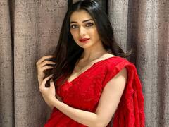 Actress raai laxmi pics : சகியே என் இளம் சகியே உன் நினைவுகளால் நீ துரத்துறியே