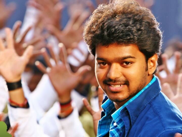 அழகிய தமிழ் மகன் திரைப்படத்தின் லுக்கில் விஜய்