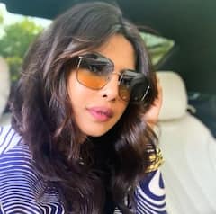 Priyanka Chopra Celebrates National Selfie Day In The 'Only Appropriate Way'