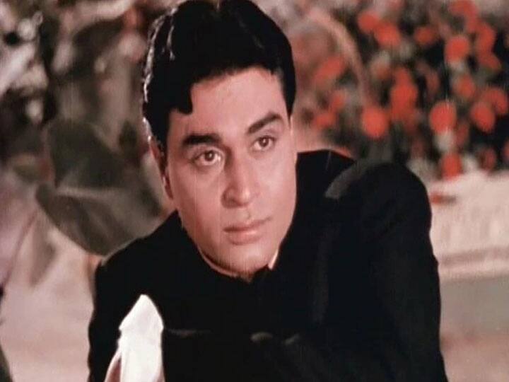 Rajesh Khanna ने Rajendra Kumar से 60 हजार में खरीदा था आशीर्वाद बंगला, जानिए किस्सा Rajesh Khanna bought Ashirwad Bungalow from Rajendra Kumar for 60 thousand Rajesh Khanna ने Rajendra Kumar से 60 हजार में खरीदा था आशीर्वाद बंगला, जानिए किस्सा