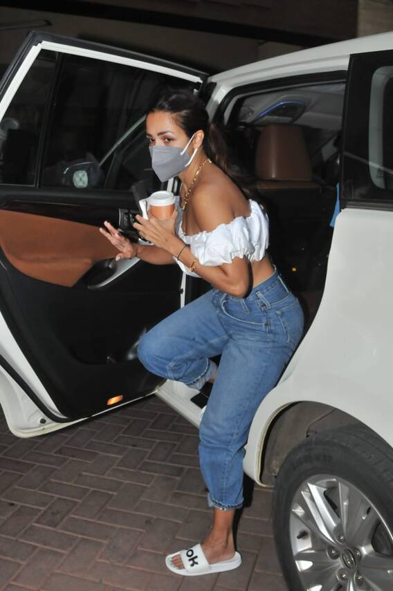 white baggy mom jeans