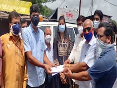 रत्नागिरी जिल्ह्यातील संगमेश्वरमधील व्यापारी आक्रमक; जिल्हा परिषद सीईओंची अडवली गाडी