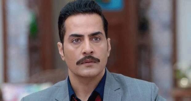 Vanraj - अब बारी है अनुपमा के के पति वनराज का किरदार प्ले कर रहे सुधांशु पांडे की. जिन्हें एक एपिसोड के मिलते हैं 50 हज़ार रुपए. यानि रुपाली गांगुली को सुधांशु पांडे से ज्यादा फीस ऑफर हो रही है. (फोटो - सोशल मीडिया)
