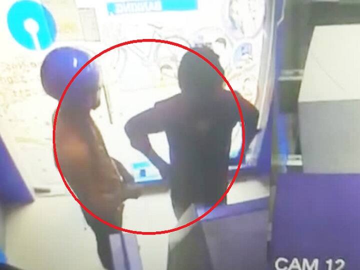 Unidentified men enters sbi ATM Bank steals Rs48 lakh in chennai ஒரே டெபிட் கார்டு.. ரூ.48 லட்சம் கொள்ளை : தலைசுற்ற வைத்த எஸ்.பி.ஐ ஏ.டி.எம் கொள்ளை!