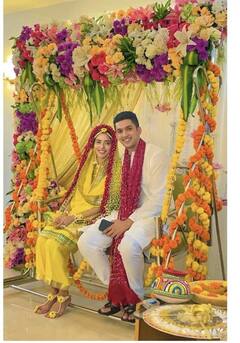 Wedding Celebration: यामी गौतम के बाद ये हीरोइन रचा रही है शादी, हल्दी की रस्म में पहना फूलों से बना दुपट्टा