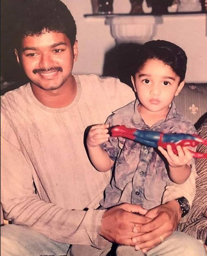 வனிதா விஜயகுமார் மகனுடன் விஜய்