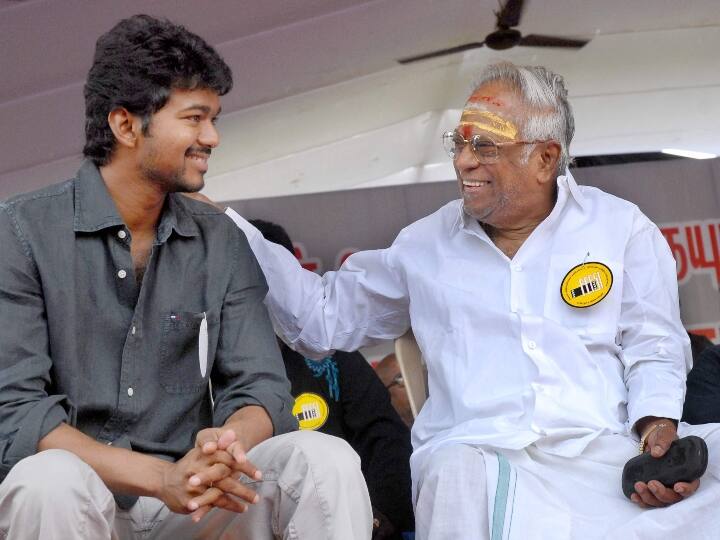 மெல்லிசை மன்னர் எம்.எஸ்.விஸ்வநாதன் உடன் விஜய்
